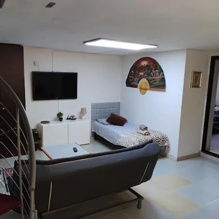 アパート Private Flat By Old Town, Shops バーリ